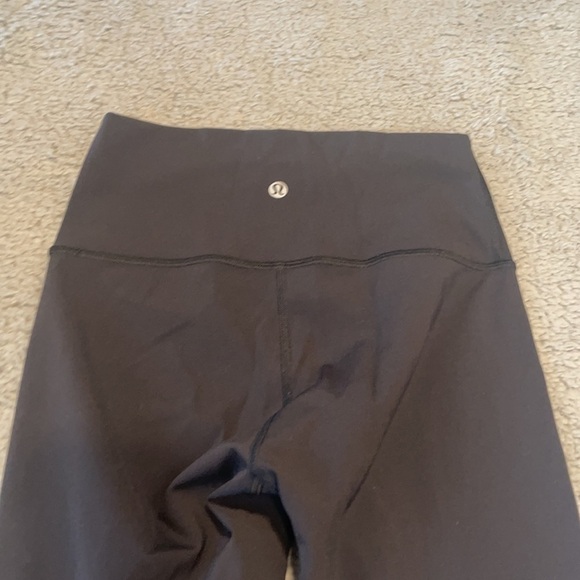 Lululemon Wunder Under Super High-Rise Tight *Full-On Luxtreme 25”
Black size 4 - Picture 6 of 9